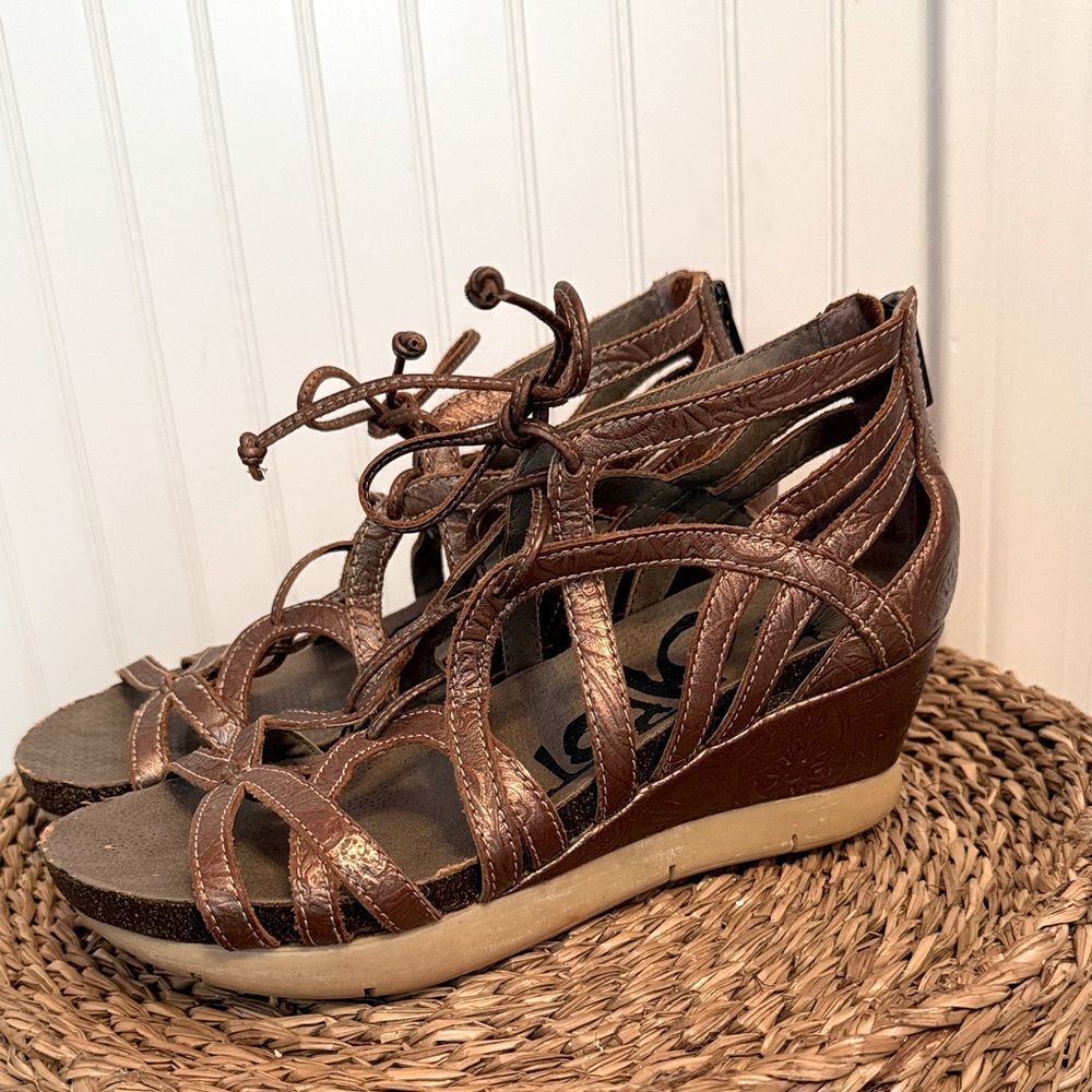 OTBT Brown Strappy Wedge Sandals - 7.5